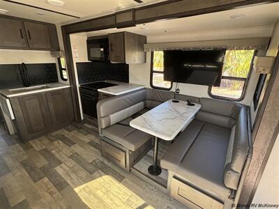 2023 Forest River FR3 32DS   - Photo 16 - Santa Fe Springs, CA 90670