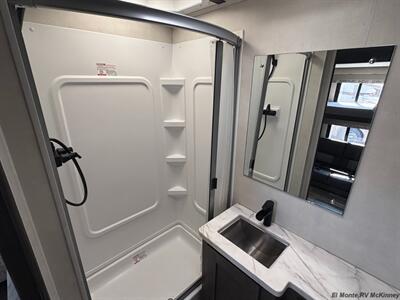 2023 Forest River FR3 32DS   - Photo 23 - Santa Fe Springs, CA 90670