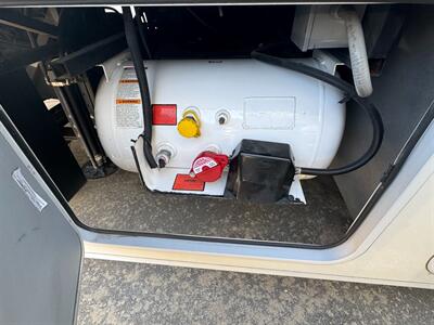 2023 Forest River FR3 32DS   - Photo 10 - Santa Fe Springs, CA 90670