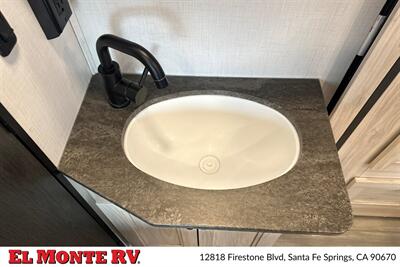 2024 Forest River Sunseeker 2150SLE   - Photo 29 - Dublin, CA 94568