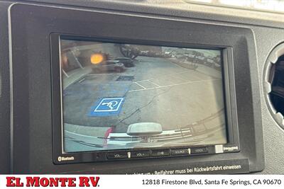 2024 Thor Four Winds 22E   - Photo 44 - Santa Fe Springs, CA 90670