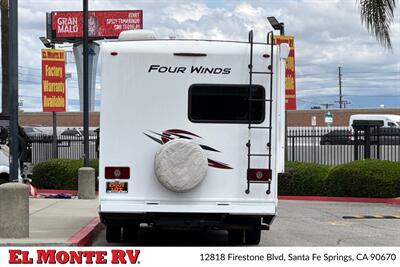 2024 Thor Four Winds 22E   - Photo 4 - Santa Fe Springs, CA 90670