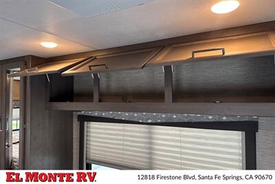 2024 Thor Four Winds 22E   - Photo 15 - Santa Fe Springs, CA 90670