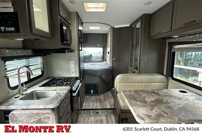 2024 Thor Four Winds 22E   - Photo 13 - Santa Fe Springs, CA 90670
