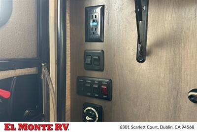 2024 Thor Four Winds 22E   - Photo 40 - Santa Fe Springs, CA 90670