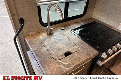2024 Thor Four Winds 22E - Photo 17 - Santa Fe Springs, CA 90670
