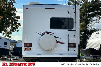 2024 Thor Four Winds 22E - Photo 4 - Santa Fe Springs, CA 90670