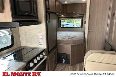 2024 Thor Four Winds 22E - Photo 24 - Santa Fe Springs, CA 90670