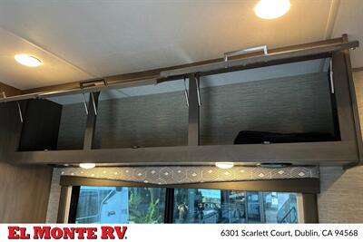 2024 Thor Four Winds 22E - Photo 13 - Santa Fe Springs, CA 90670