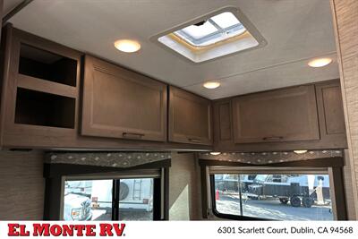 2024 Thor Four Winds 22E - Photo 32 - Santa Fe Springs, CA 90670