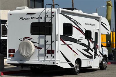 2024 Thor Four Winds 22E   - Photo 3 - Santa Fe Springs, CA 90670