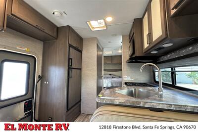 2024 Thor Four Winds 28A   - Photo 26 - Santa Fe Springs, CA 90670