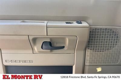 2024 Thor Four Winds 28A   - Photo 11 - Santa Fe Springs, CA 90670