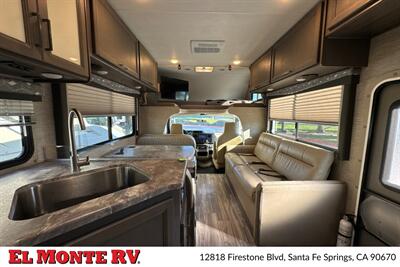 2024 Thor Four Winds 28A   - Photo 37 - Santa Fe Springs, CA 90670