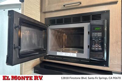 2024 Thor Four Winds 28A   - Photo 20 - Santa Fe Springs, CA 90670