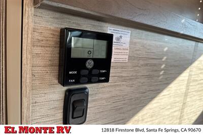 2024 Thor Four Winds 28A   - Photo 35 - Santa Fe Springs, CA 90670