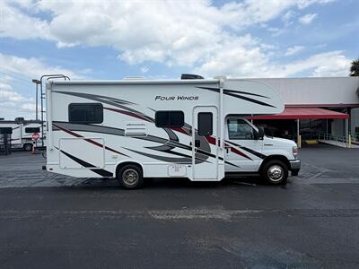 2024 Thor Four Winds 22E   - Photo 2 - Orlando, FL 32808