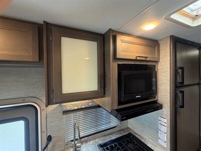 2024 Thor Four Winds 22E   - Photo 28 - Orlando, FL 32808