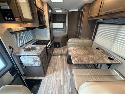 2024 Thor Four Winds 22E   - Photo 19 - Orlando, FL 32808