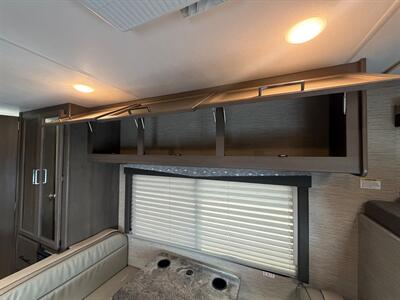 2024 Thor Four Winds 22E   - Photo 41 - Orlando, FL 32808