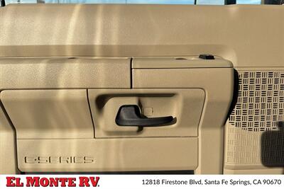 2025 Thor Four Winds 28Z   - Photo 11 - Santa Fe Springs, CA 90670