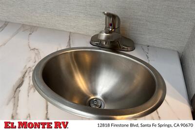 2025 Thor Four Winds 28Z   - Photo 30 - Santa Fe Springs, CA 90670