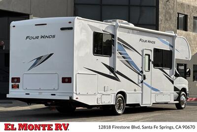 2025 Thor Four Winds 28Z   - Photo 3 - Santa Fe Springs, CA 90670