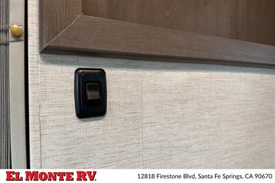 2025 Thor Four Winds 28Z   - Photo 36 - Santa Fe Springs, CA 90670