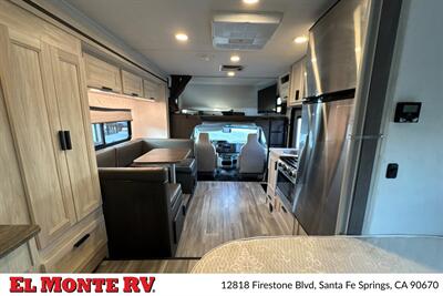2024 Forest River Sunseeker 2150SLE   - Photo 36 - Santa Fe Springs, CA 90670