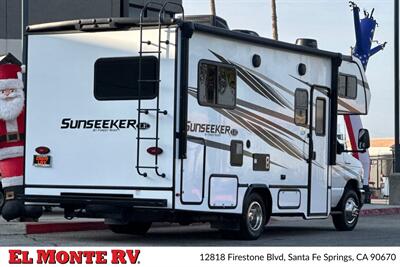 2024 Forest River Sunseeker 2150SLE   - Photo 3 - Santa Fe Springs, CA 90670