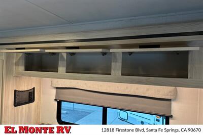 2024 Forest River Sunseeker 2150SLE   - Photo 15 - Santa Fe Springs, CA 90670