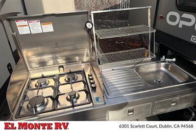 2021 Opus Camper OP15 23FT   - Photo 17 - Dublin, CA 94568