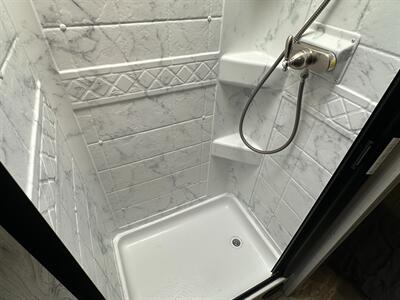 2024 Gulf Stream Conquest 6280   - Photo 37 - Santa Fe Springs, CA 90670