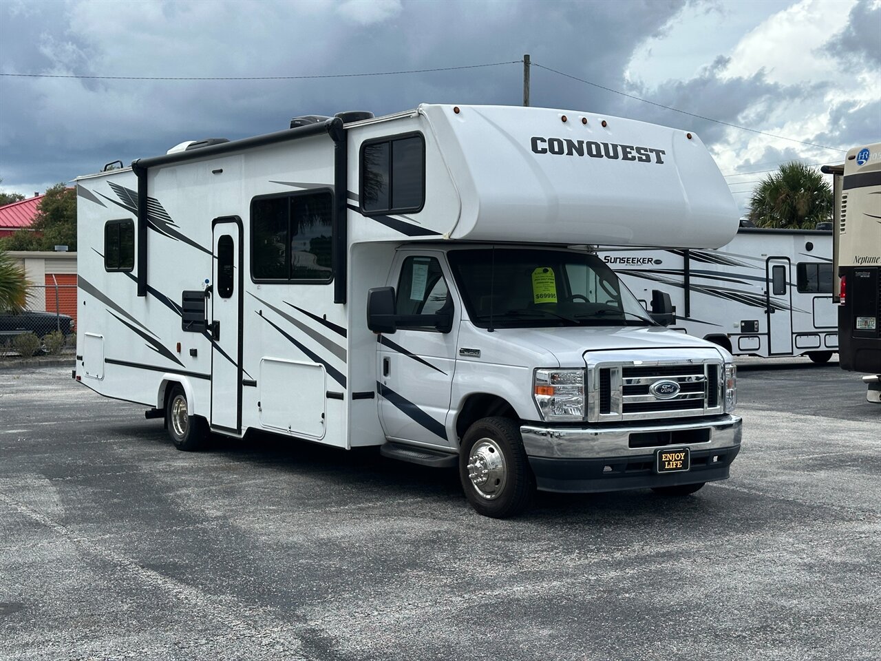 2024 Gulf Stream Conquest 6280   - Photo 1 - Santa Fe Springs, CA 90670