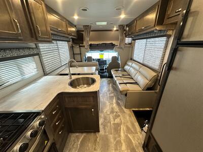 2024 Gulf Stream Conquest 6280   - Photo 20 - Santa Fe Springs, CA 90670