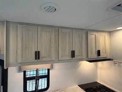 2024 Forest River Sunseeker 2850SLE   - Photo 27 - Orlando, FL 32808