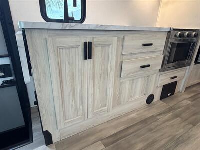 2024 Forest River Sunseeker 2850SLE   - Photo 33 - Orlando, FL 32808