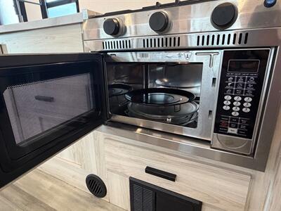 2024 Forest River Sunseeker 2850SLE   - Photo 30 - Orlando, FL 32808