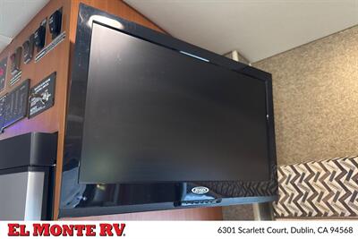 2014 Winnebago Navion 24G   - Photo 33 - Dublin, CA 94568