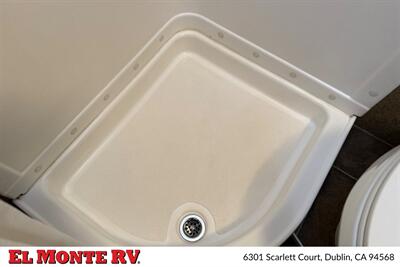 2014 Winnebago Navion 24G   - Photo 29 - Dublin, CA 94568