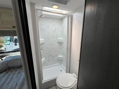2024 Forest River Sunseeker 2150SLE   - Photo 22 - Santa Fe Springs, CA 90670