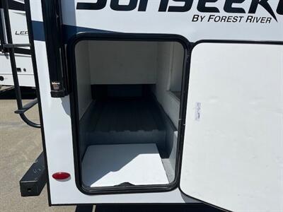 2024 Forest River Sunseeker 2150SLE   - Photo 10 - Santa Fe Springs, CA 90670