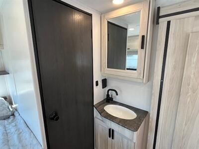 2024 Forest River Sunseeker 2150SLE   - Photo 21 - Santa Fe Springs, CA 90670