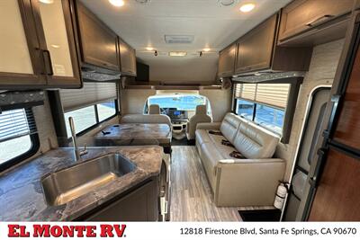 2024 Thor Four Winds 28A   - Photo 38 - Santa Fe Springs, CA 90670