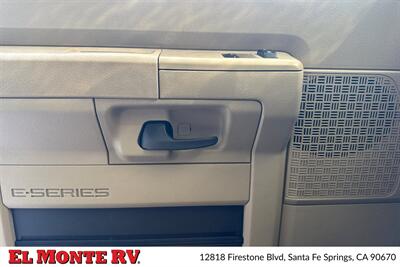 2024 Thor Four Winds 28A   - Photo 11 - Santa Fe Springs, CA 90670