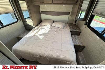 2024 Thor Four Winds 28A   - Photo 34 - Santa Fe Springs, CA 90670