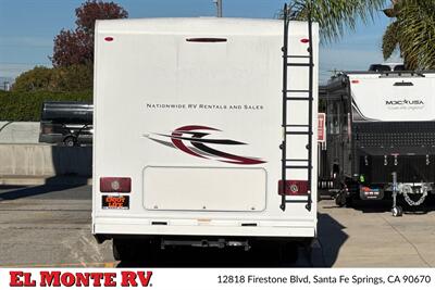 2024 Thor Four Winds 28A   - Photo 4 - Santa Fe Springs, CA 90670