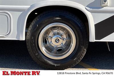 2024 Thor Four Winds 28A   - Photo 49 - Santa Fe Springs, CA 90670