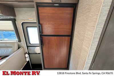 2024 Thor Four Winds 28A   - Photo 26 - Santa Fe Springs, CA 90670