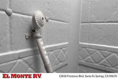 2024 Thor Four Winds 28A   - Photo 33 - Santa Fe Springs, CA 90670